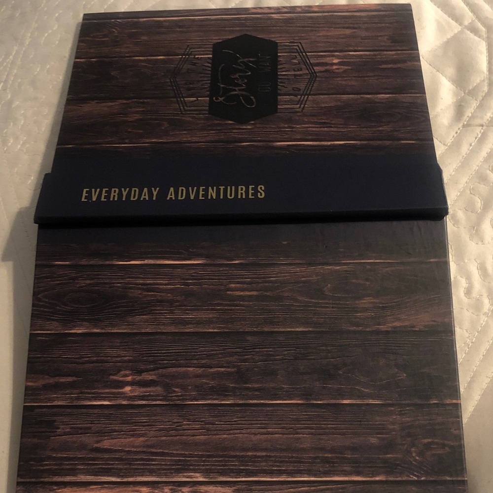 Travel Journal - Brown Woodgrain